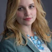 Portrait photo of Rebecca Knickmeyer