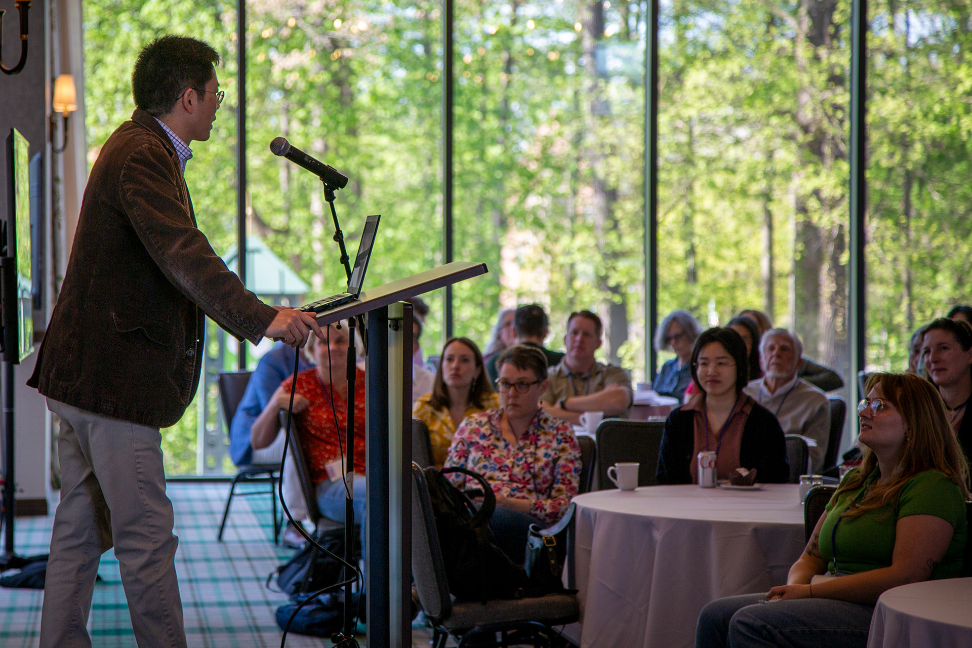 Xiaobo Tan, MSU Foundation professor and the Richard M. Hong Endowed Chair from the College of Engineering, speaks about the WaterCube National Research Traineeship at the Water Alliance hub networking event.