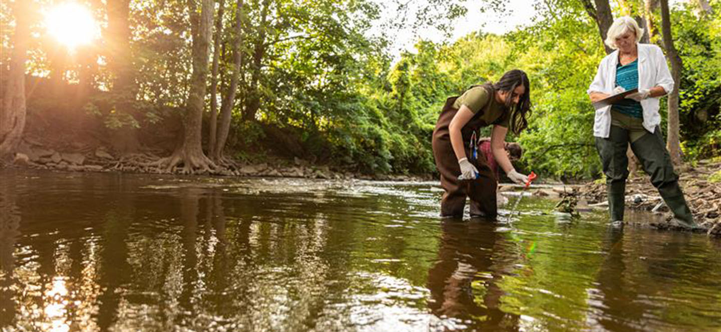 Joan Rose team conducting water research.