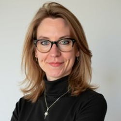 Kate Birdsall Headshot