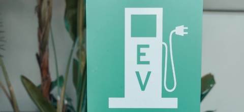 Electric vehicle charger